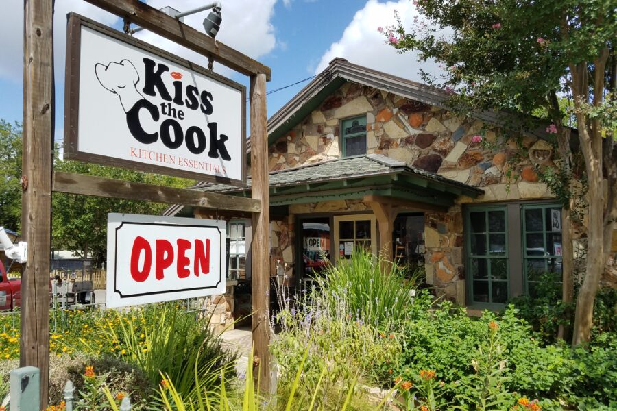 Wimberley – Kiss the Cook