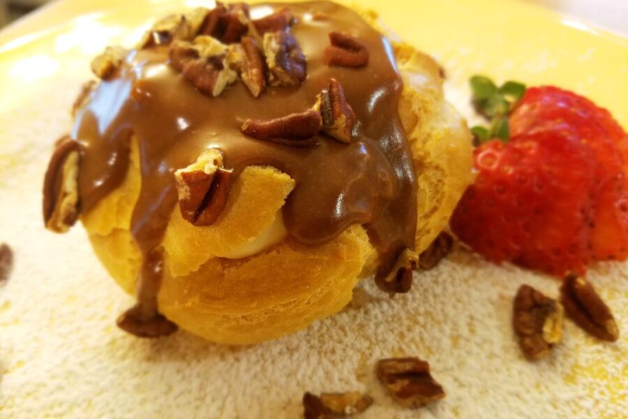 Charlotte’s Decadent Cream Puffs