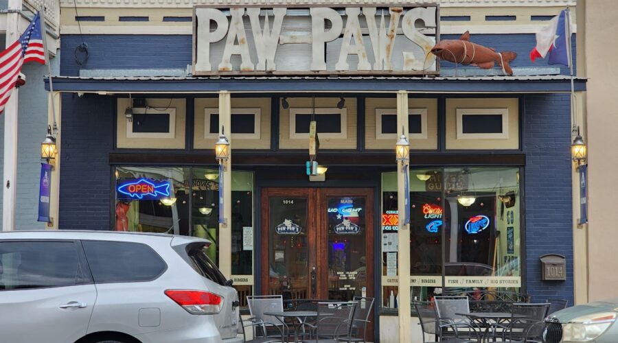 Paw Paw's Catfish House in Bastrop, Texas
